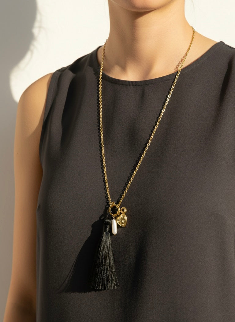The Midnight Amore Long Necklace
