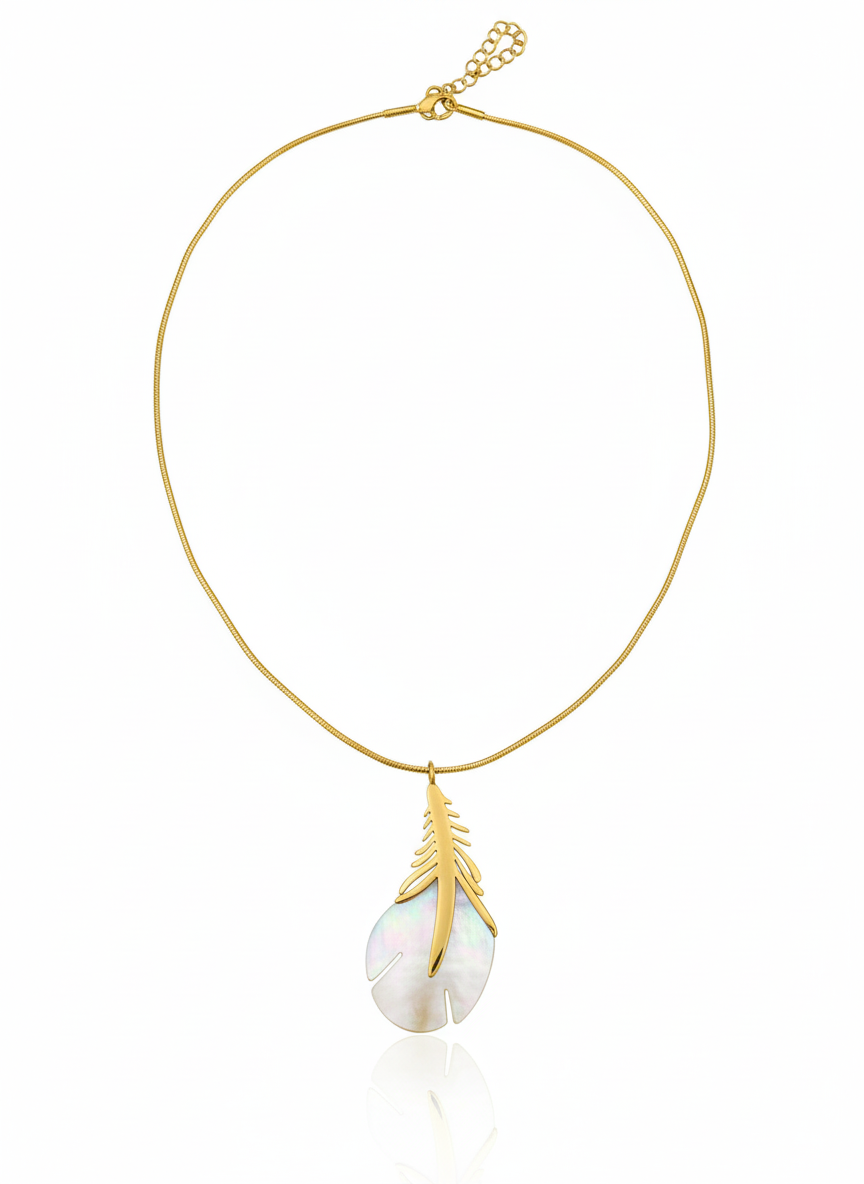 Pearl Inlay Clover Station Necklace