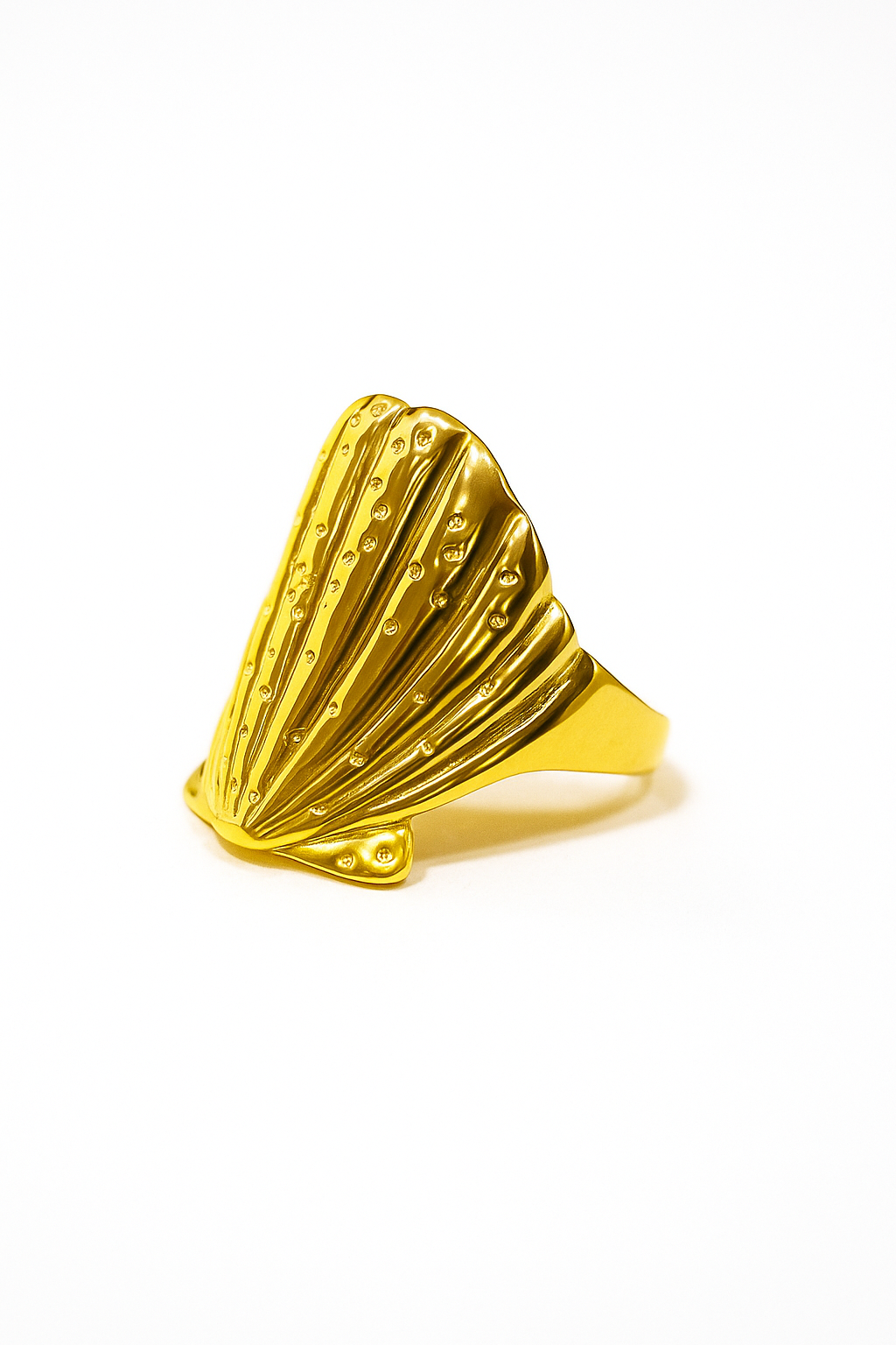 Haidy Handmade Gold Shell Ring
