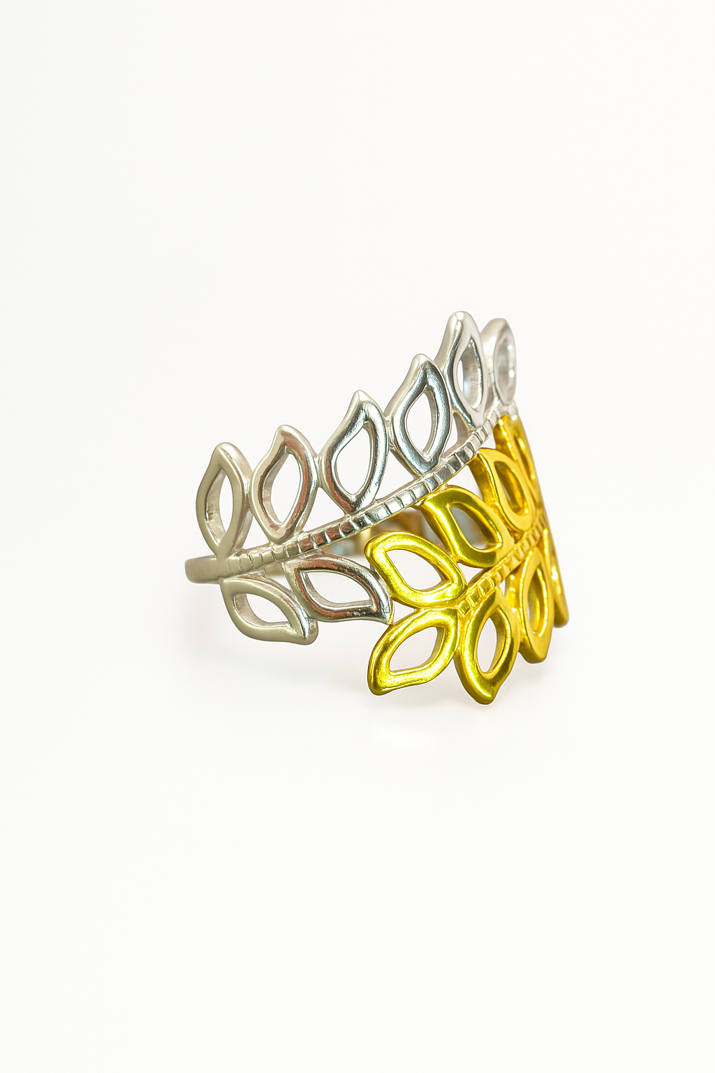 Leaf Motif Ring - Image 3